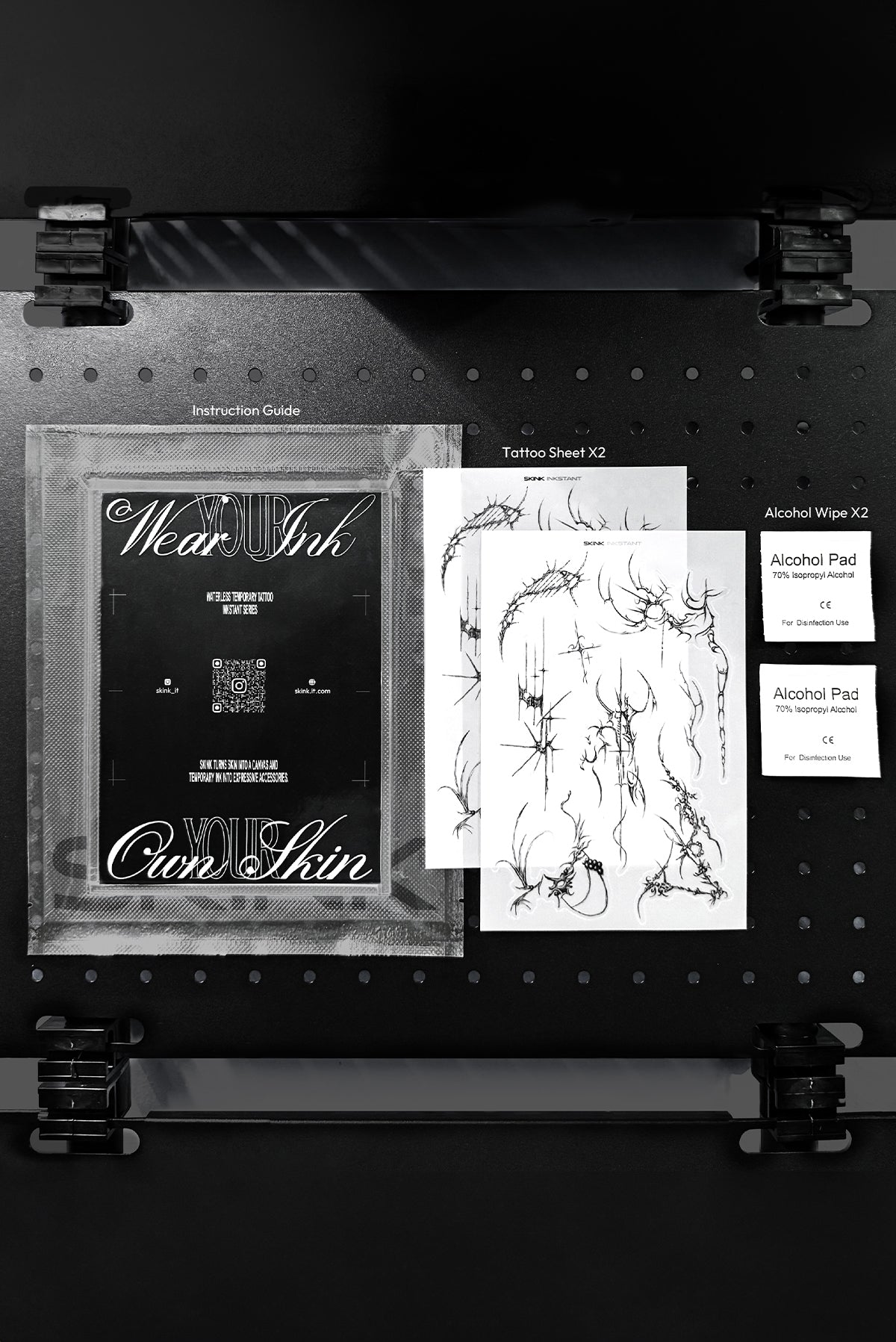 *** BLACKPINK LIMITED EDITION *** THE SURREAL!ST